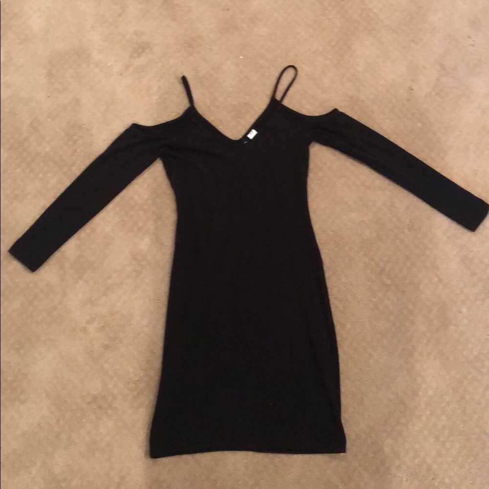 Bodycon black dress